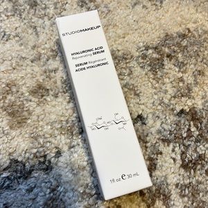 StudioMakeup Hyaluronic Acid Serum